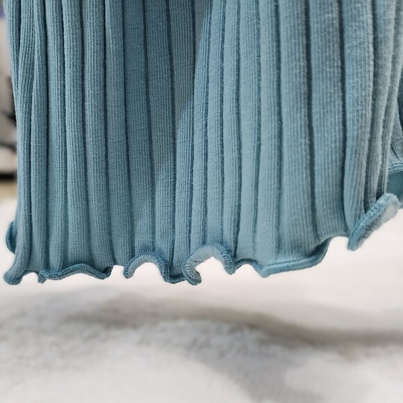 *new low price* Sea Foam Ribbed Tank - Picture 4 of 6